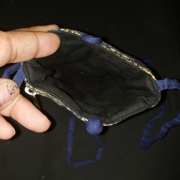 NWOT- Crossbody Cotton Purse/ Cell Phone Bag. 2 Zippers. Stadium Size. - Picture 2 of 6